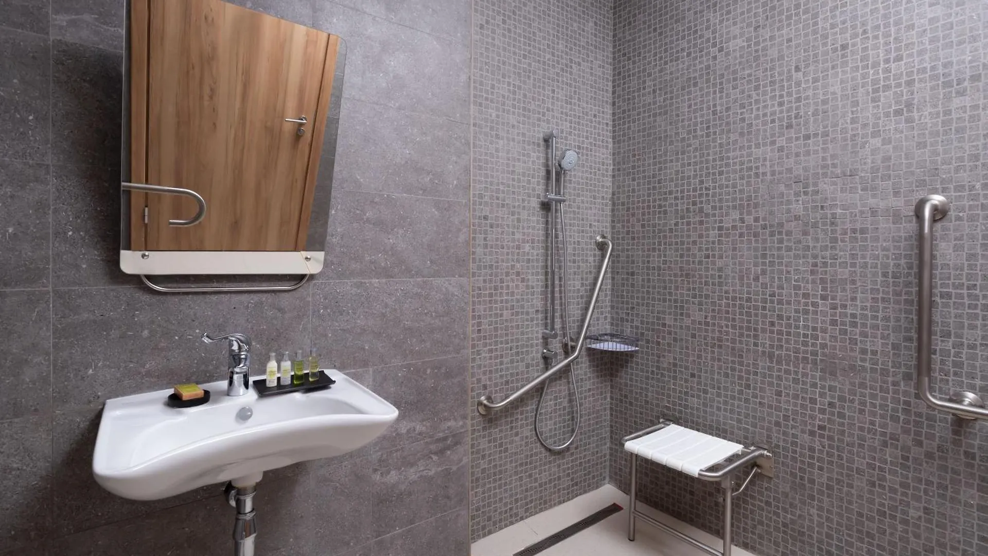 Doubletree By Hilton Almaty Ξενοδοχείο Καζακστάν