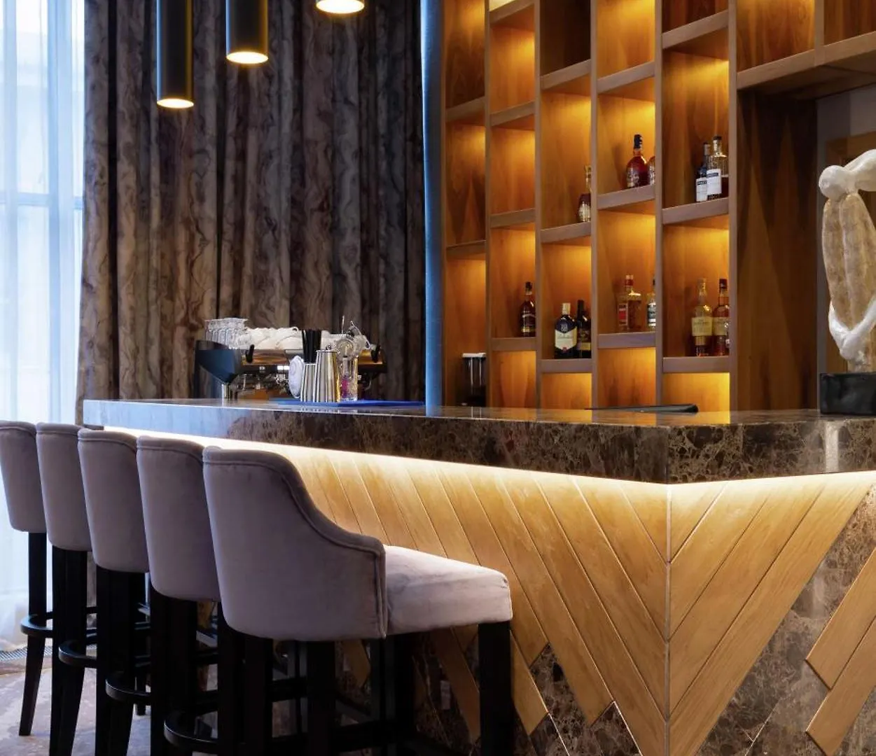 Doubletree By Hilton Almaty Ξενοδοχείο